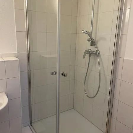 Kantine Zimmervermietung Und 3*