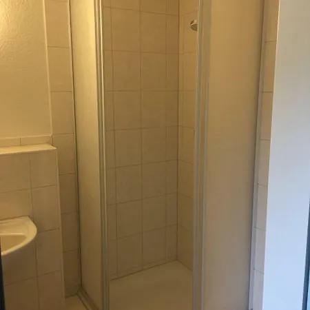 Vendégház Kantine Zimmervermietung Und *